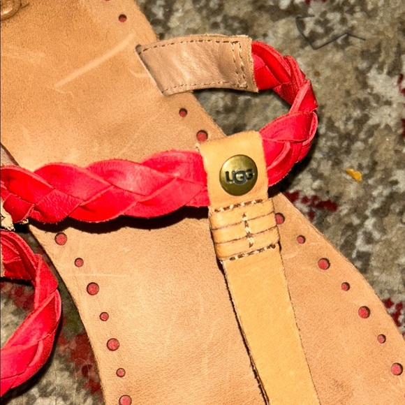 UGG Tan and Red T-Strap Sandals - Picture 5 of 9